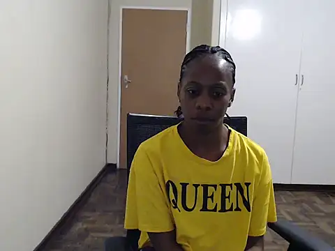 Chat +18 de QUEENMANDYY ao vivo