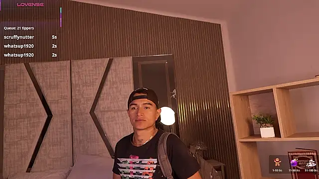 LiamDeepのライブXXXチャット