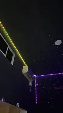 XXX chat uživo modela naho_love