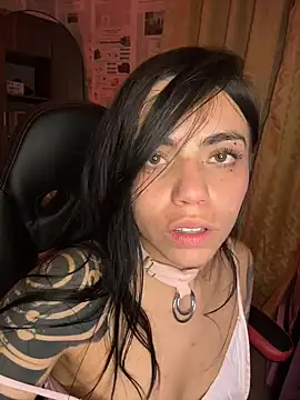 i_am_nina_ Adlı Modelin Canlı XXX Sohbeti