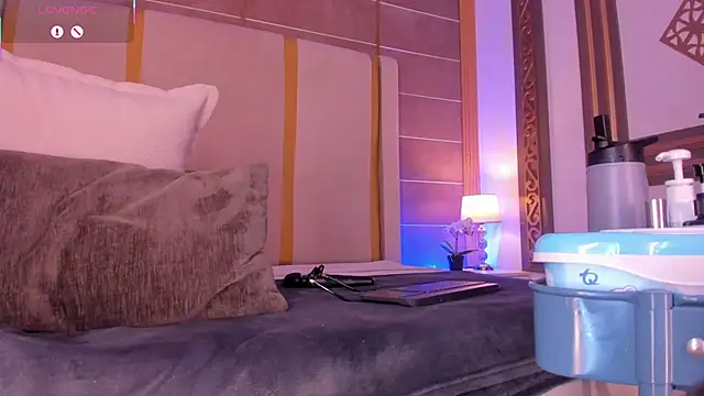 Chat +18 de AbigailCarter ao vivo