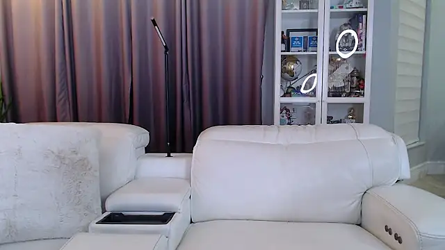 theofficialsophiasanchez's Live XXX Chat