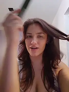 Chat XXX Live MiaRides19