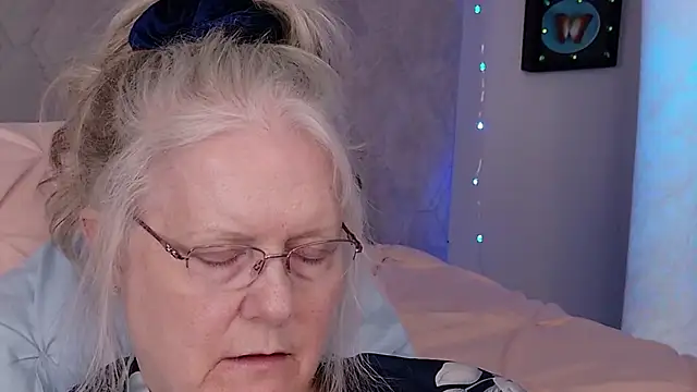 Živý XXX chat Kaitlyn_Winters