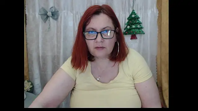 PlayfullMature's Live XXX Chat