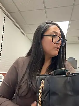 Goddessxxrosexx Adlı Modelin Canlı XXX Sohbeti