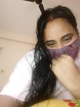 Sheela-Bhabi Adlı Modelin Canlı XXX Sohbeti