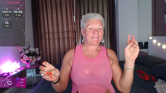 roxana_brooks Adlı Modelin Canlı XXX Sohbeti