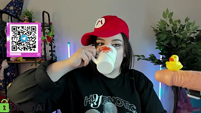 Mia_R0ss Adlı Modelin Canlı XXX Sohbeti