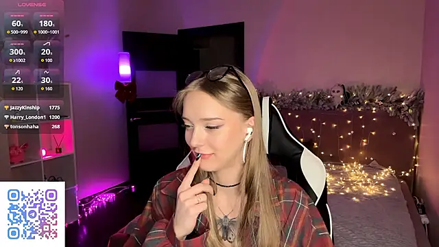 EvaPeace Chat XXX live