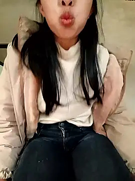 emaame68's Webcam Show