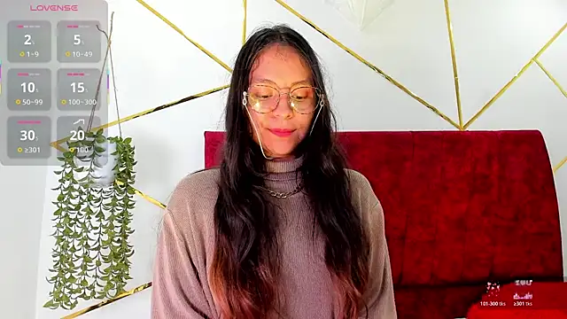 Julieta_Lein_: онлайн-секс-чат