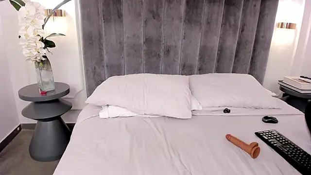 SaraLexxx's Live XXX Chat