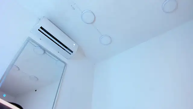 Chat +18 de naughtylizeth_ ao vivo