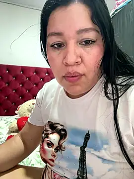 Lovelipsbig Chat XXX in diretta