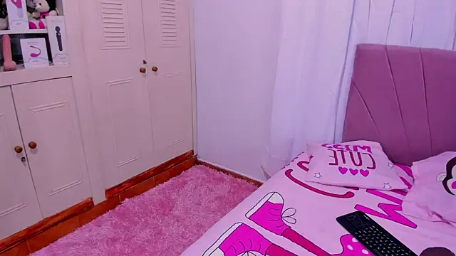 CinthiaCollins: онлайн-секс-чат