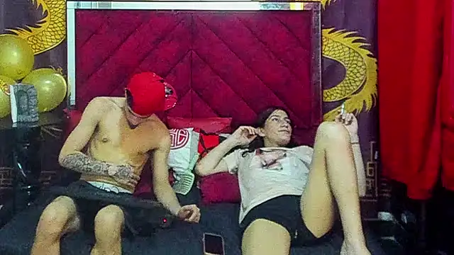 Pride_couple Chat XXX live