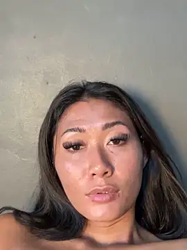 thai-dreamgirl: онлайн-секс-чат