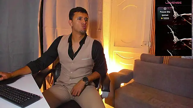 Hideintheoffice 在線直播表演