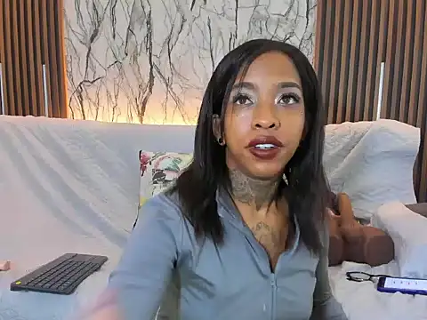 Pauline_Fox 现场XXX聊天