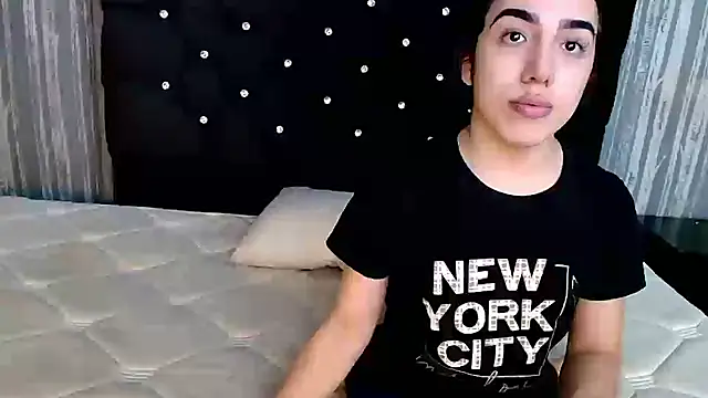 Alicee_Moonn: онлайн-секс-чат