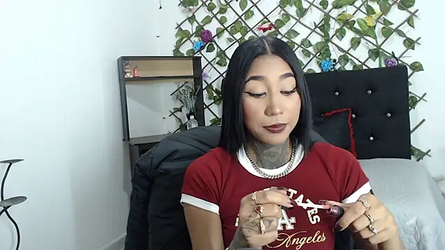 Chat +18 de lyam_ebony_ ao vivo