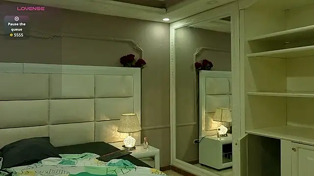 แชท XXX สดของ KleytonCollins