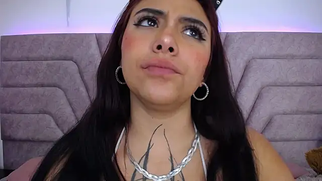 Alice-Owens' Live XXX Chat