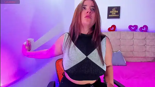 Chat +18 de Catherine_summer1 ao vivo