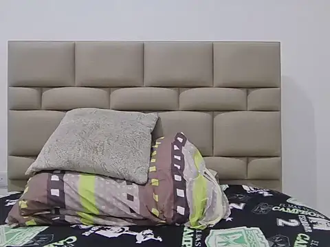 skinnylatino51 现场XXX聊天