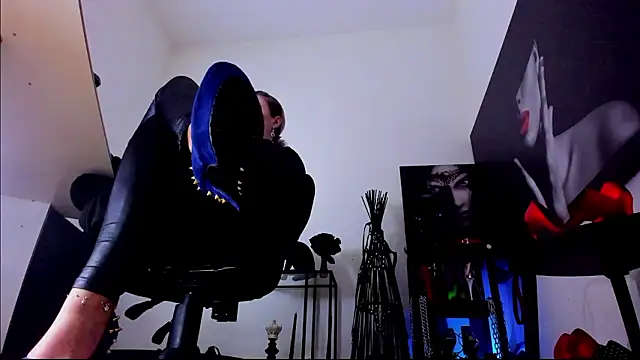 Вебкам-шоу MistressDemisweet