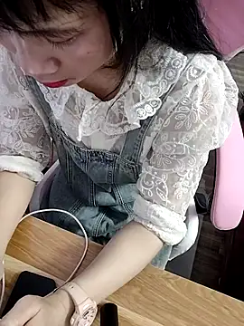 _MyNa_'s Live XXX Chat