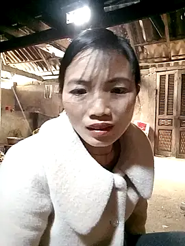 Chat XXX ao vivo de ngan-cute