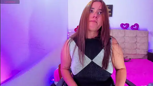 Catherine_summer1 লাইভ XXX চ্যাট