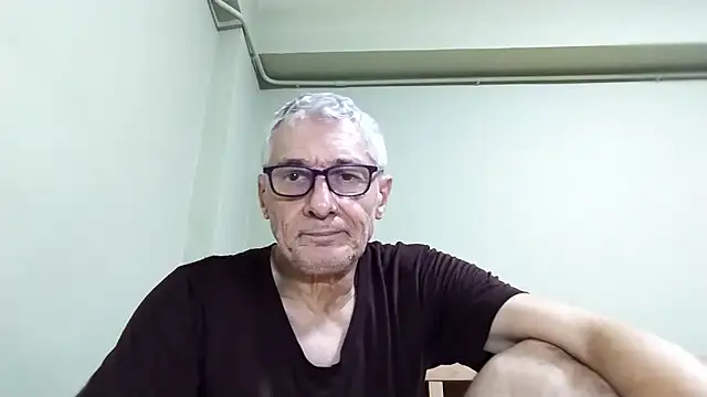 BIGUNCUTHARDCOCK's Live XXX Chat