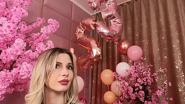 แชท XXX สดของ Elliblue