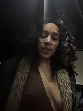 Shuggabutt's Live XXX Chat