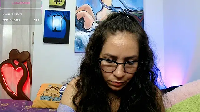 naihrobyn Live XXX chat