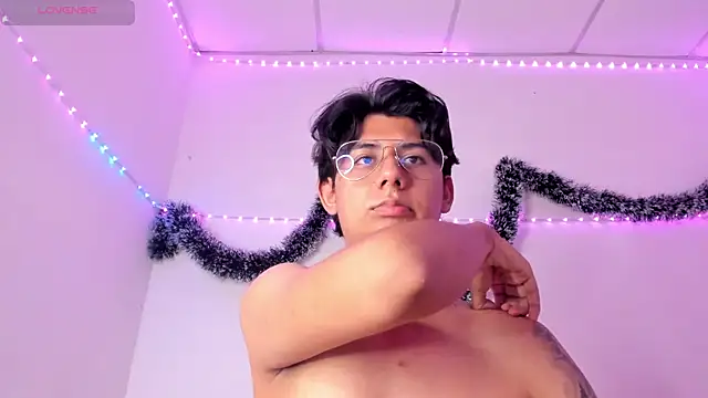 king_Eric30: онлайн-секс-чат