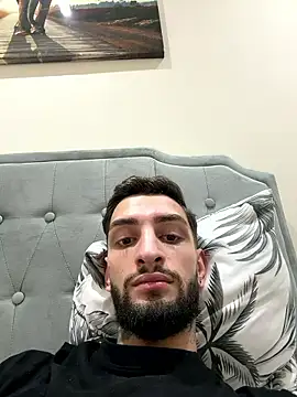 Juliann69Ramiro's Webcam Show