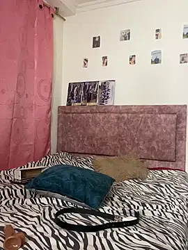 LunaSeduct's Webcam Show