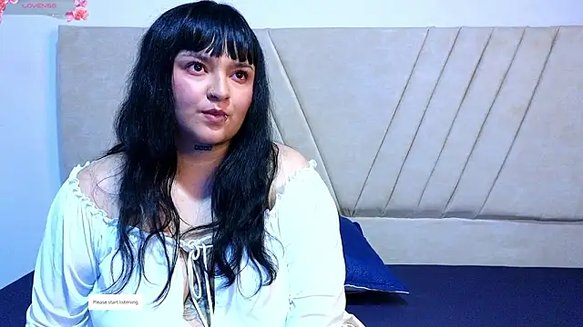 Laura_cap7's Live XXX Chat