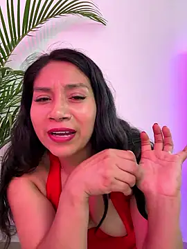 دردشة Ariana_TuFantasiaHot الجنسية المباشرة