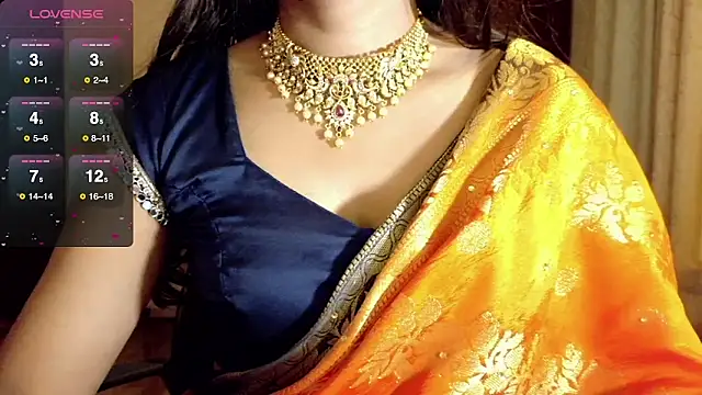 WednesdayAddams_ élő XXX-chatje