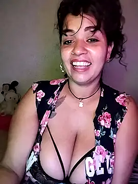 Chat +18 de hanni2025 ao vivo