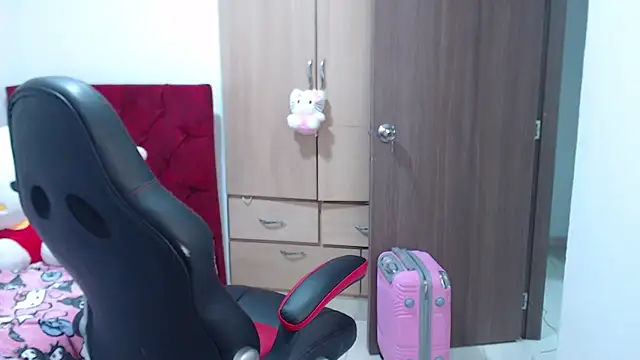 دردشة kayla_k18 الجنسية المباشرة