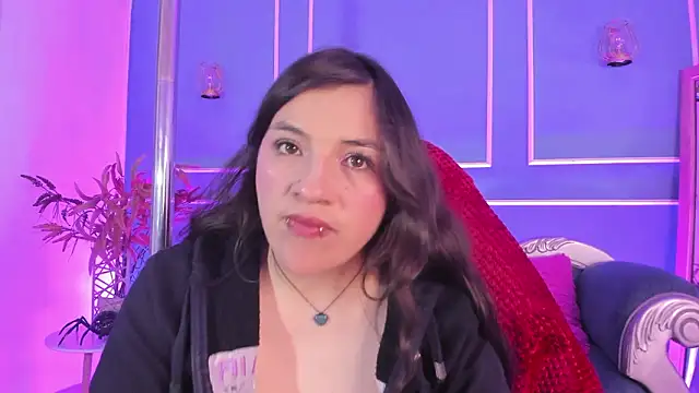 دردشة TaraTaylorr الجنسية المباشرة