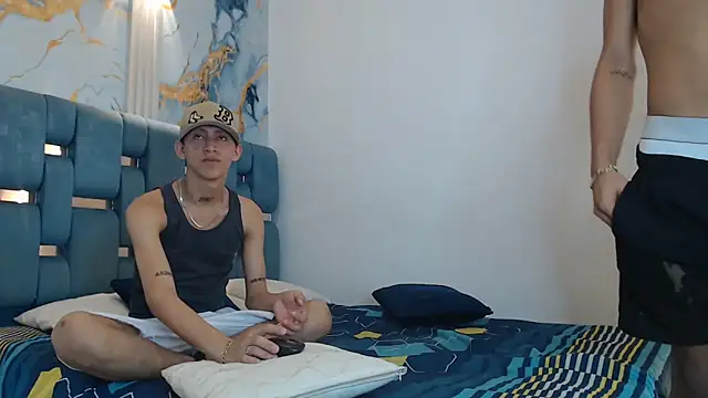 PRETTY_FEM – Kamerová šou