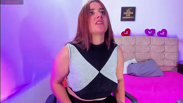 Chat +18 de Catherine_summer1 ao vivo