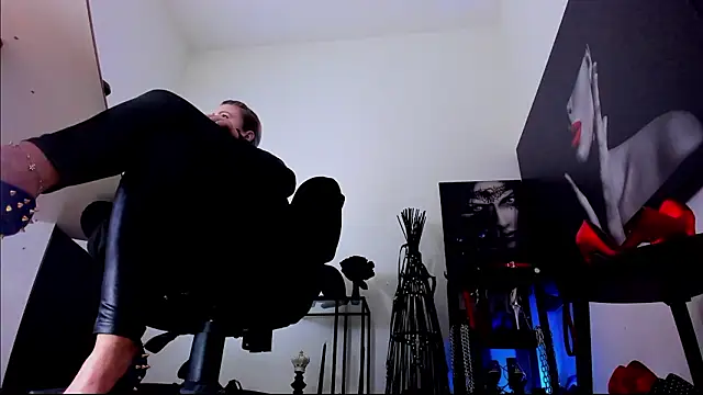 Czat XXX na żywo – MistressDemisweet